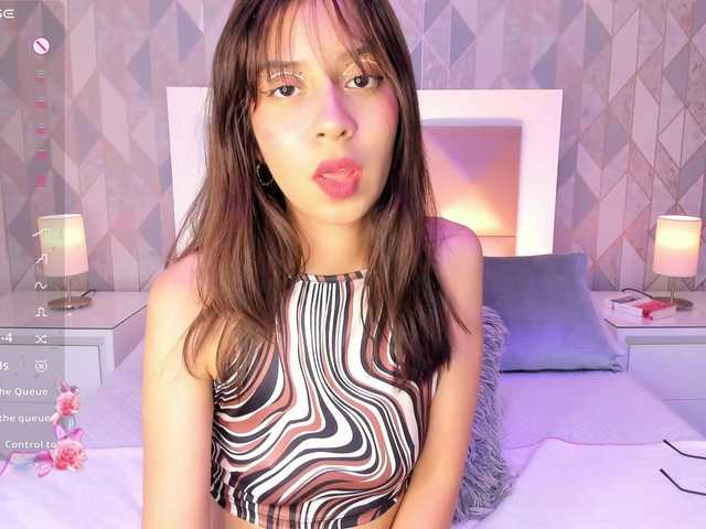 AriBlake live cam on BongaCams