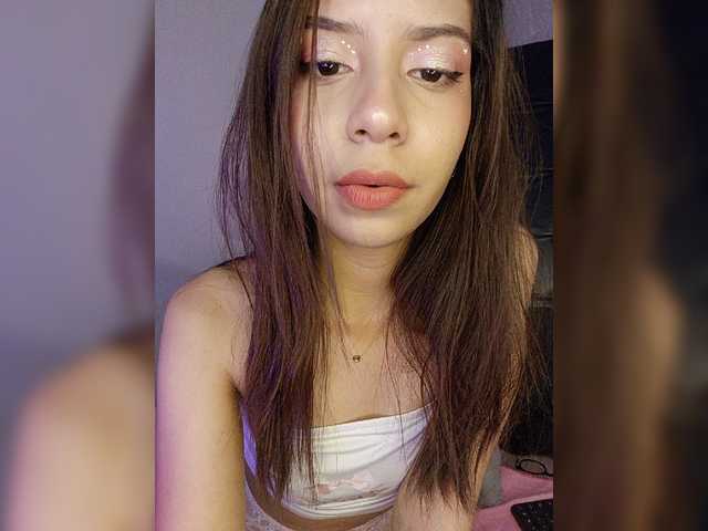 AriBlake live cam on BongaCams