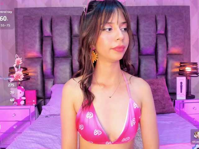AriBlake live cam on BongaCams
