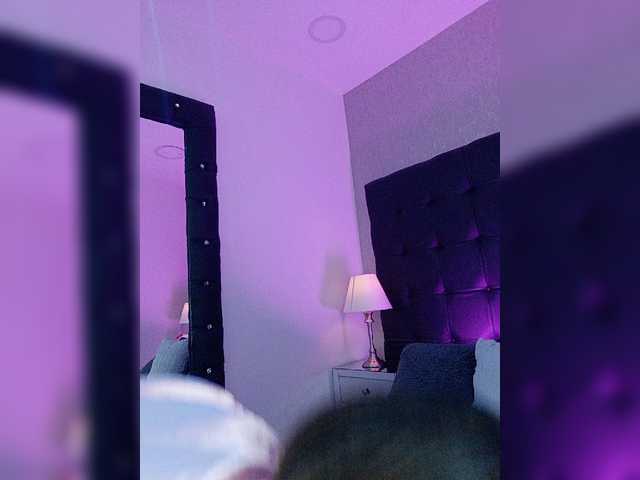 AriBlake live cam on BongaCams