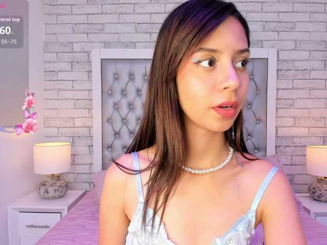 AriBlake live cam on BongaCams