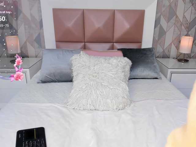 AriBlake's BongaCams show and profile