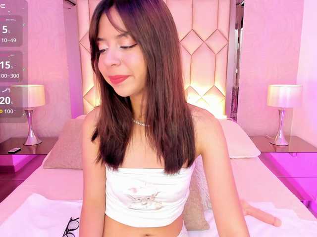 AriBlake live cam on BongaCams
