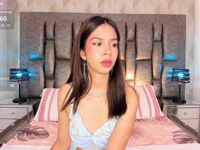 AriBlake live cam on BongaCams