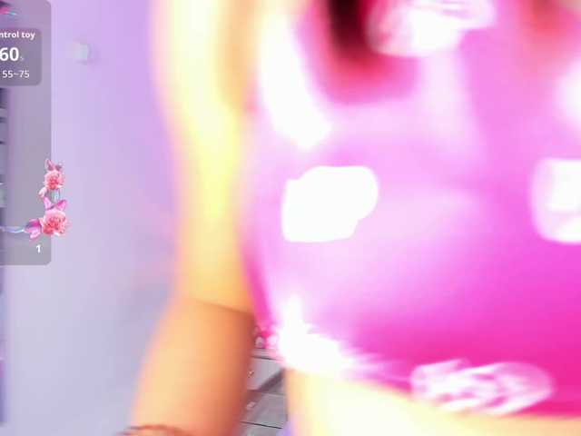 AriBlake live webcam show