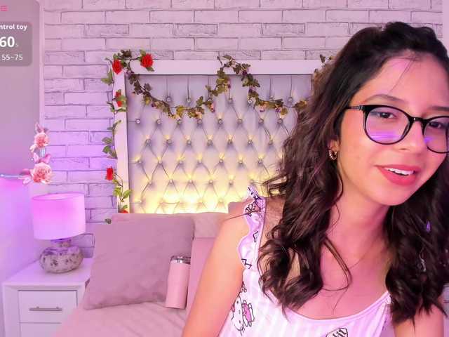 AriBlake live cam on BongaCams