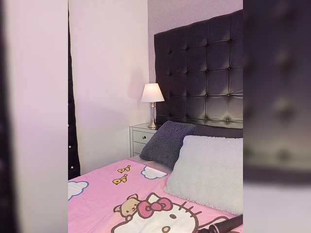 AriBlake live cam on BongaCams