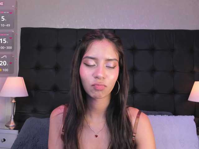 AriBlake live cam on BongaCams