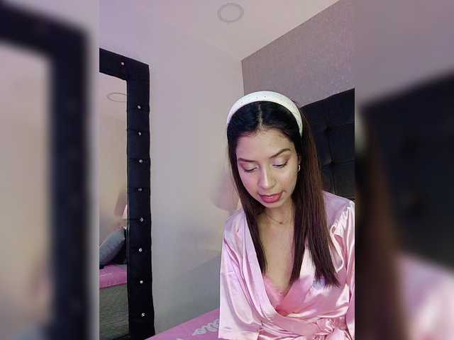 AriBlake live cam on BongaCams
