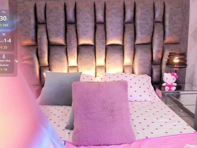 AriBlake live cam on BongaCams