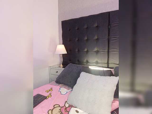 AriBlake live cam on BongaCams
