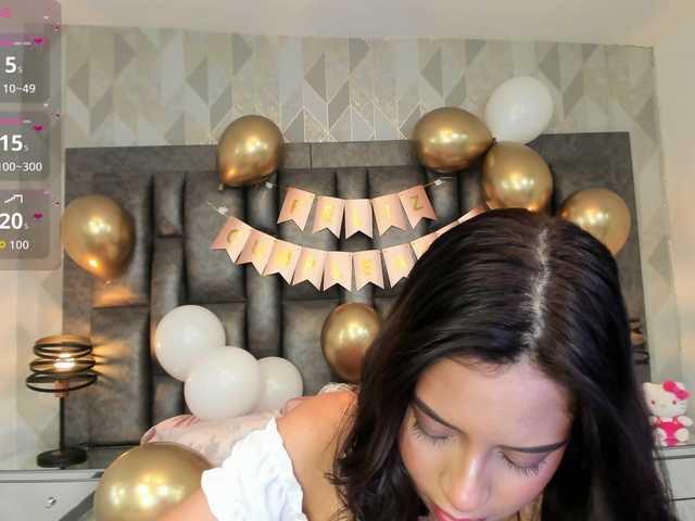 AriBlake live cam on BongaCams