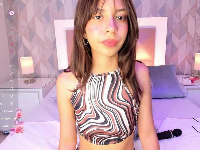 AriBlake live cam on BongaCams