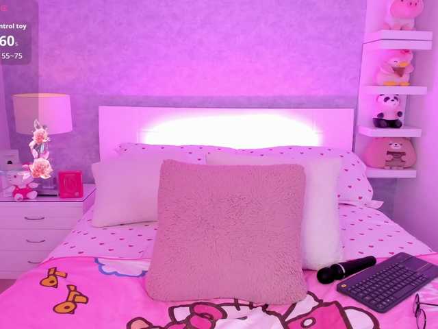 AriBlake live cam on BongaCams