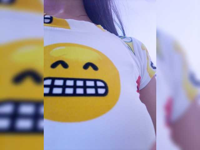 AriBlake live cam on BongaCams