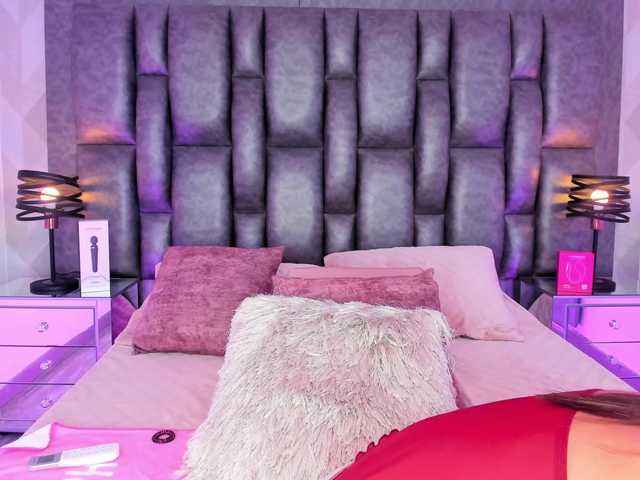 AriBlake live cam on BongaCams