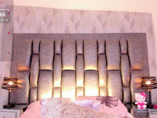 AriBlake live cam on BongaCams