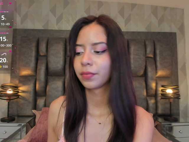 AriBlake live cam on BongaCams