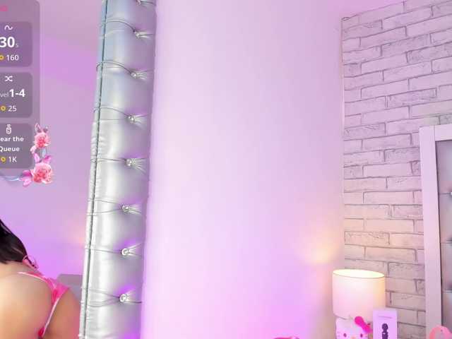AriBlake live cam on BongaCams