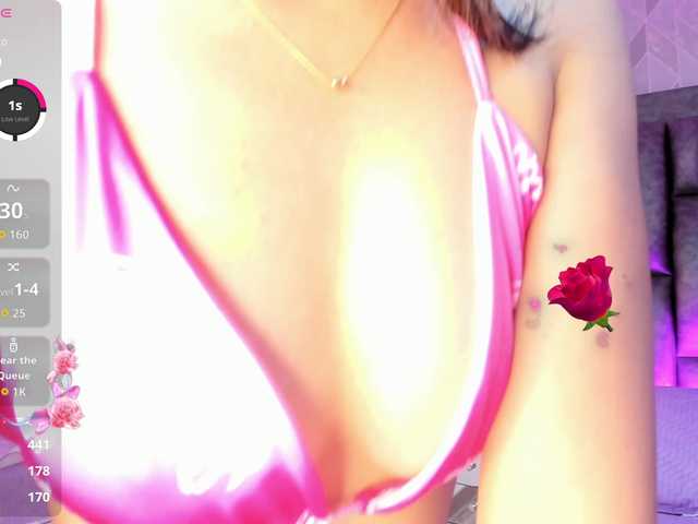 AriBlake live webcam show