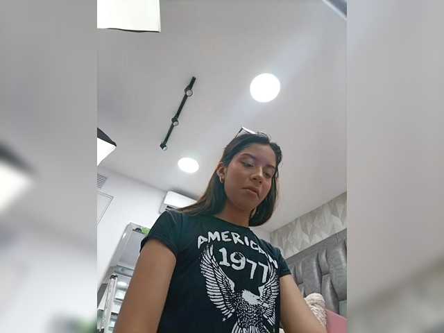 AriBlake live cam on BongaCams