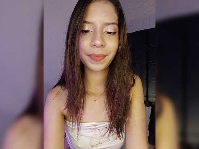 AriBlake live cam on BongaCams