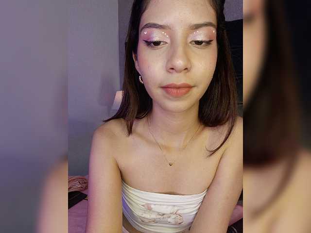 AriBlake live cam on BongaCams