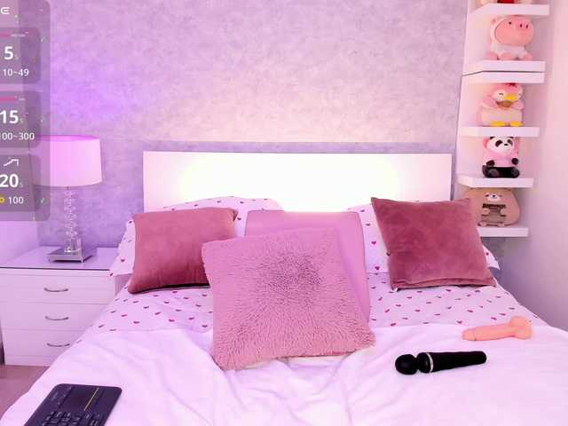 AriBlake live cam on BongaCams