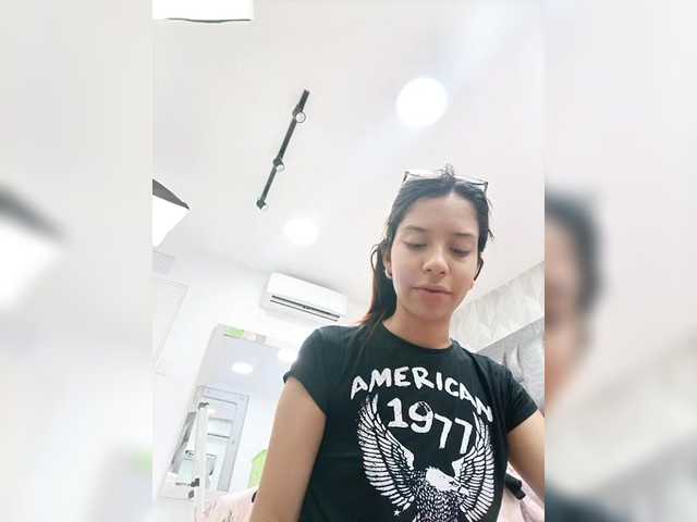 AriBlake live cam on BongaCams