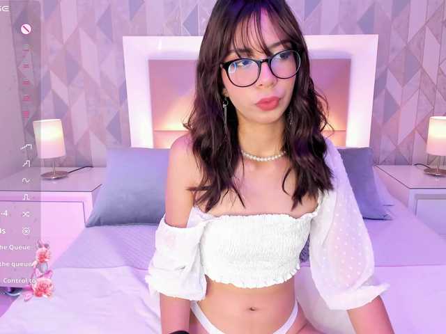 AriBlake live cam on BongaCams