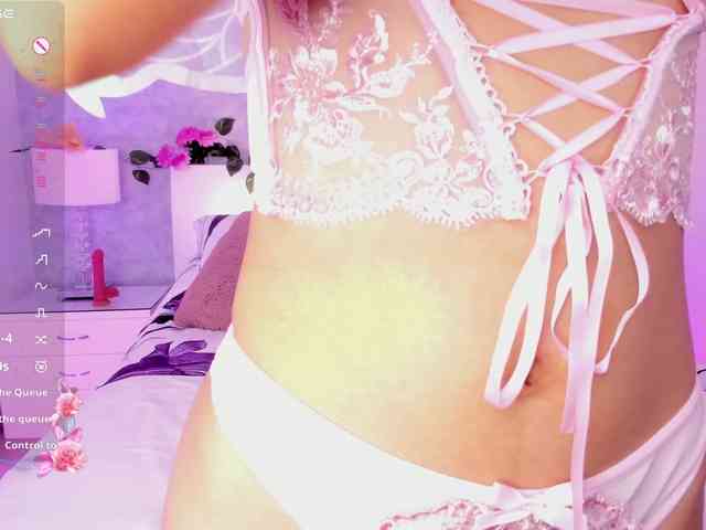 AriBlake webcam