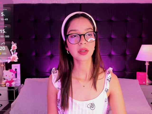 AriBlake webcam