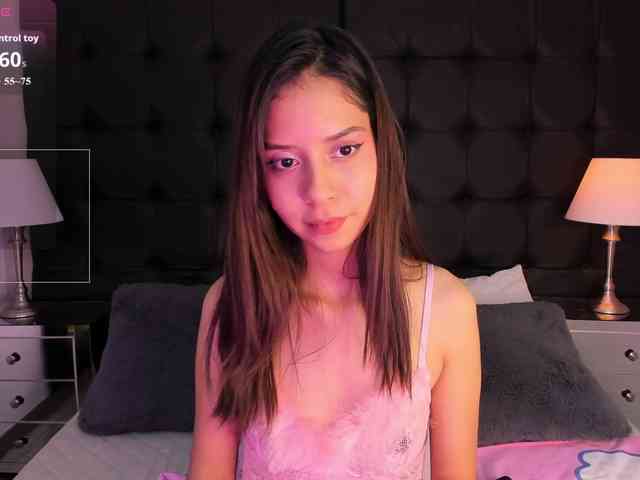 AriBlake webcam