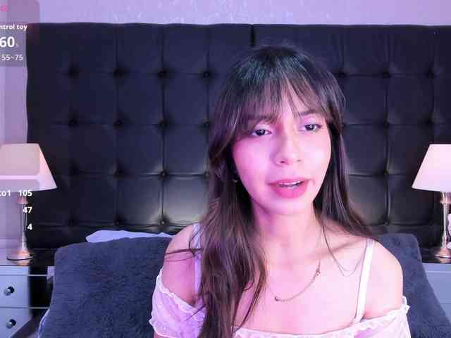 AriBlake webcam