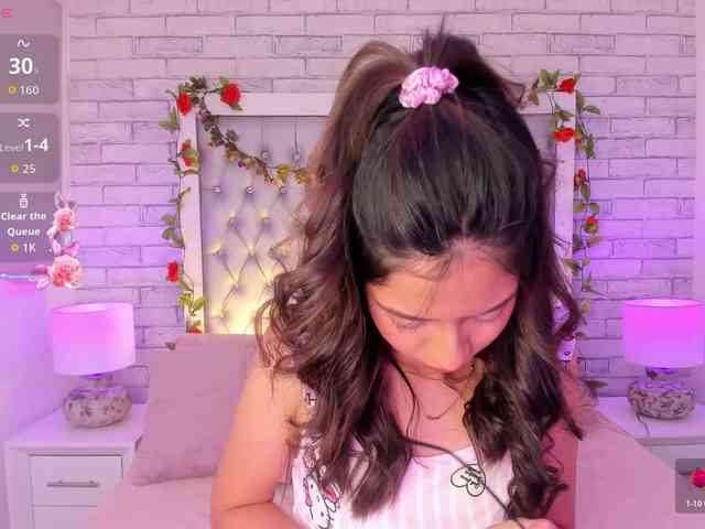 AriBlake webcam