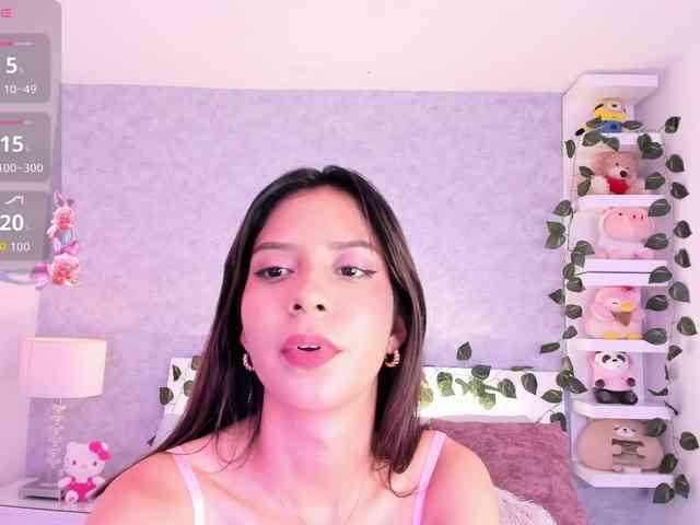 AriBlake webcam