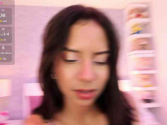 AriBlake webcam