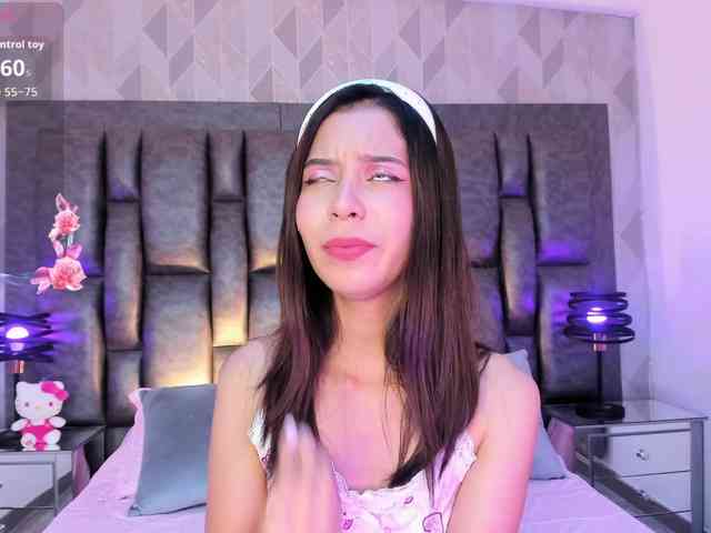 AriBlake Live Webcam on BongaCams