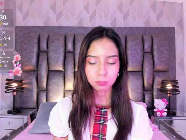 AriBlake webcam