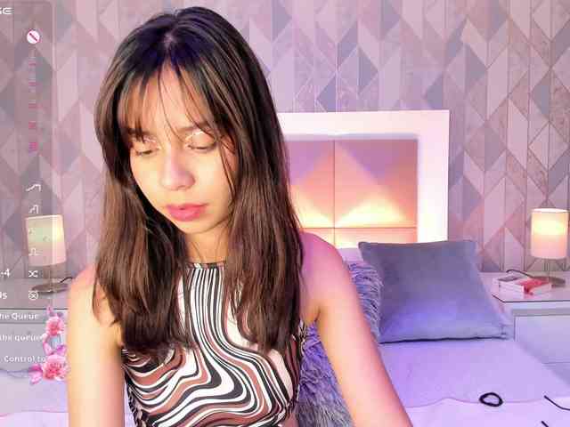 AriBlake webcam