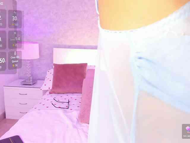 AriBlake webcam