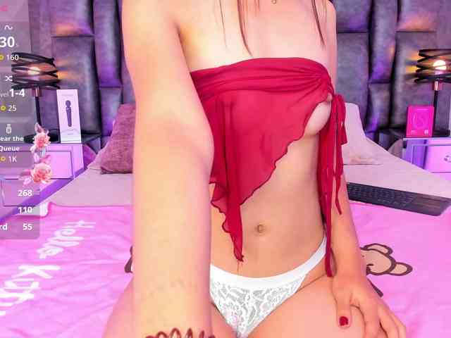 AriBlake webcam