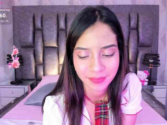 AriBlake webcam