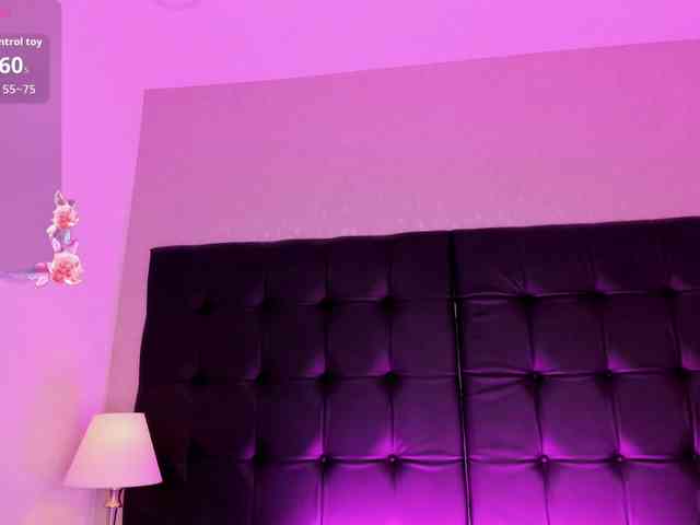 AriBlake webcam