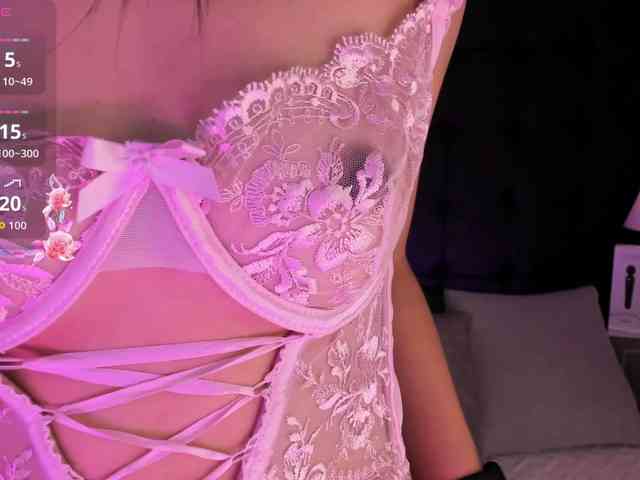 AriBlake Live Webcam on BongaCams