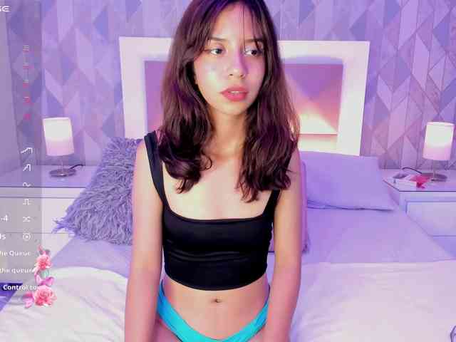AriBlake webcam