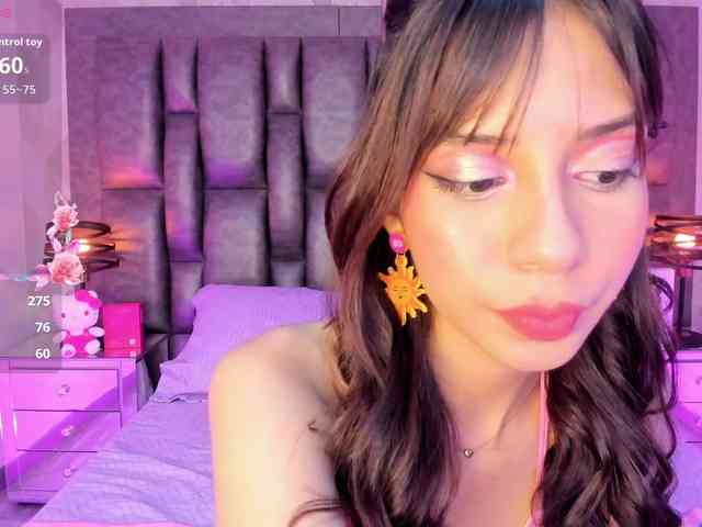AriBlake webcam