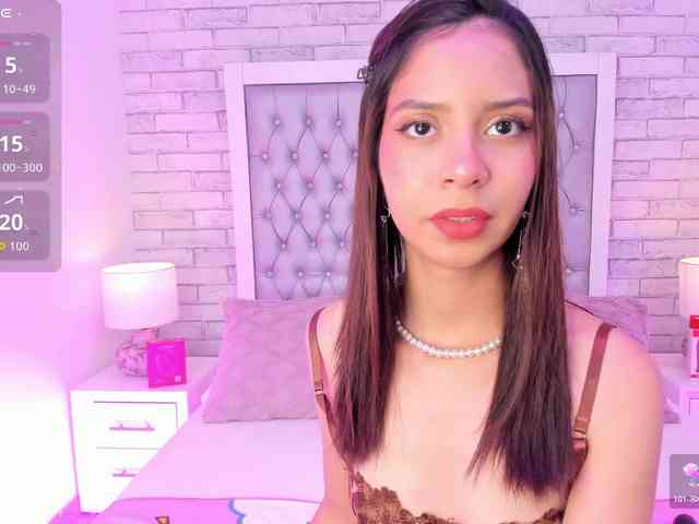AriBlake webcam
