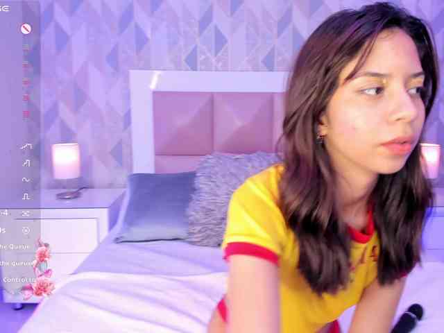 AriBlake webcam