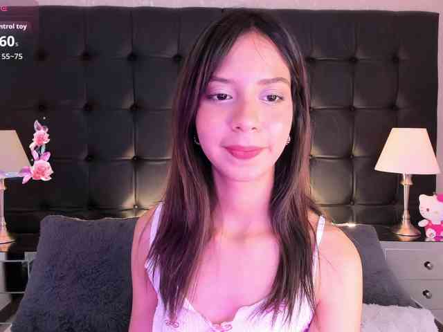 AriBlake webcam